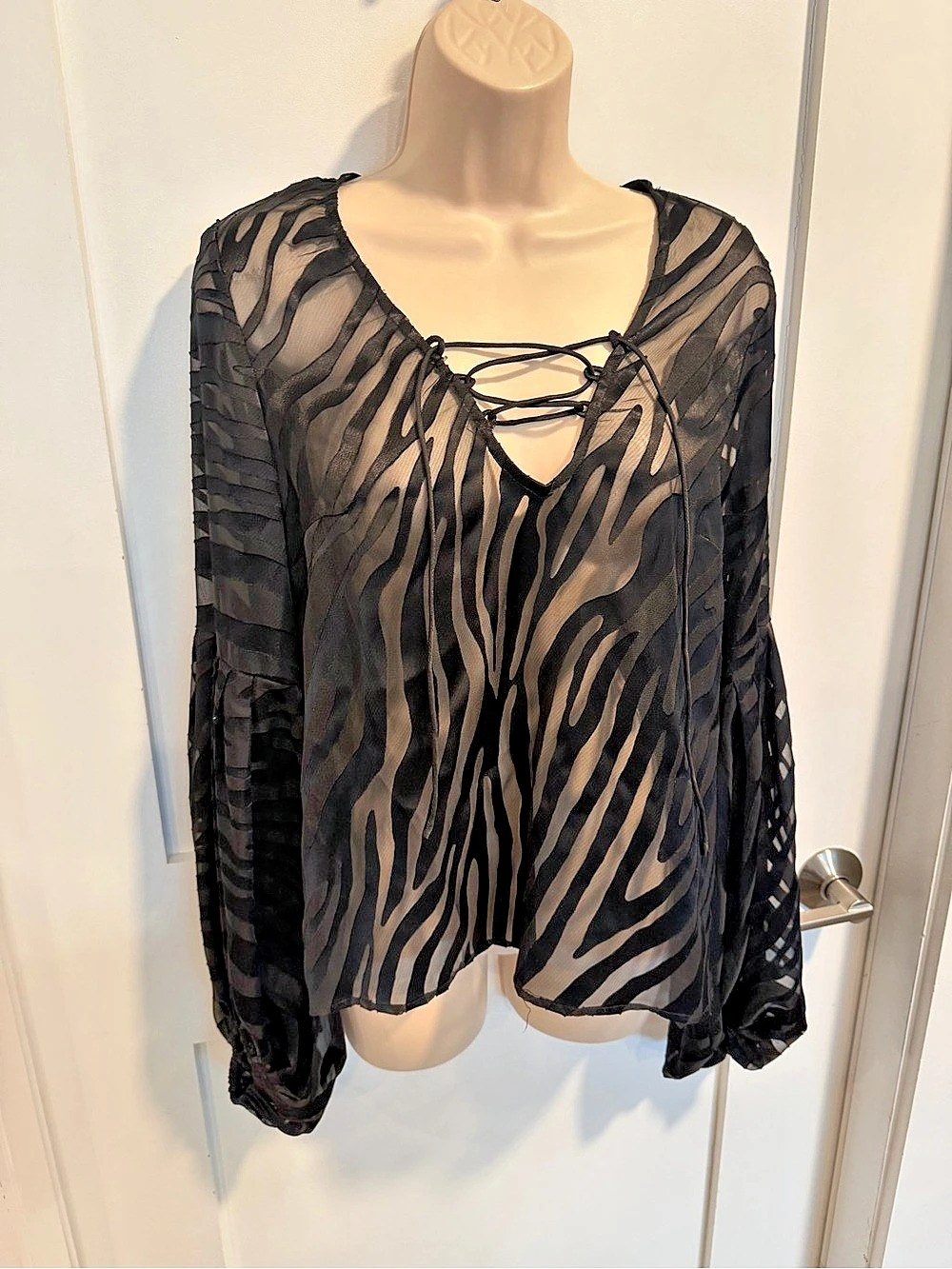 Lulu's Style 2354 Zebra Print Lace-Up Blouse in Black & Brown Medium Like New